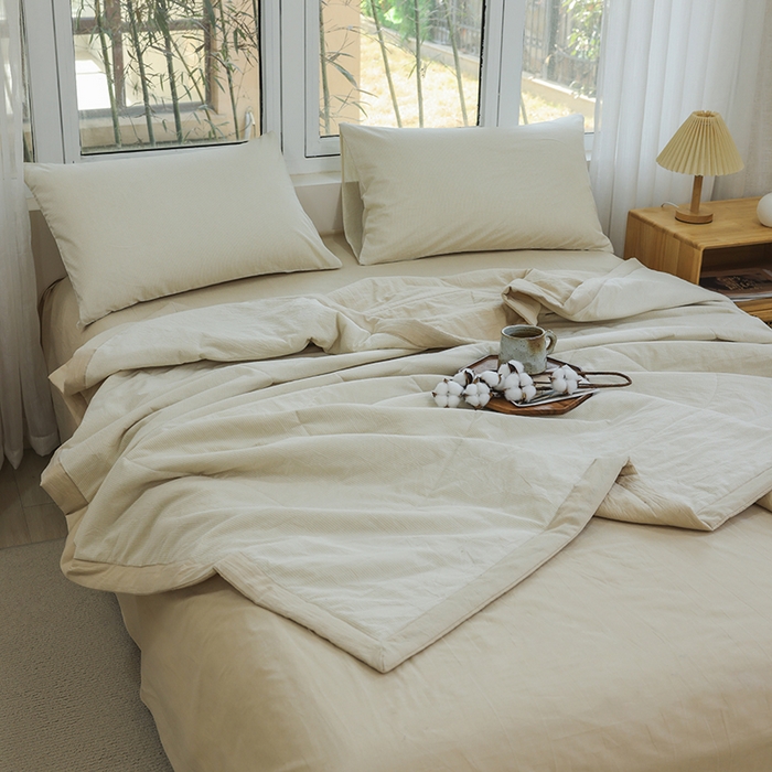 91家纺网 家纺一手货源 找家纺 柠萌家居 2025新款全棉色织水洗棉棉花夏被四件套里外全棉 夏凉被被子被芯 米密条