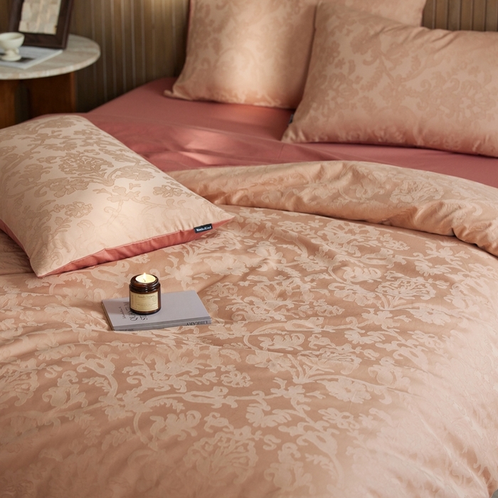 91家纺网 家纺一手货源 找家纺 安莱生活 2025全棉浮雕提花四件套-科林斯系列 科林斯-蜜棕红
