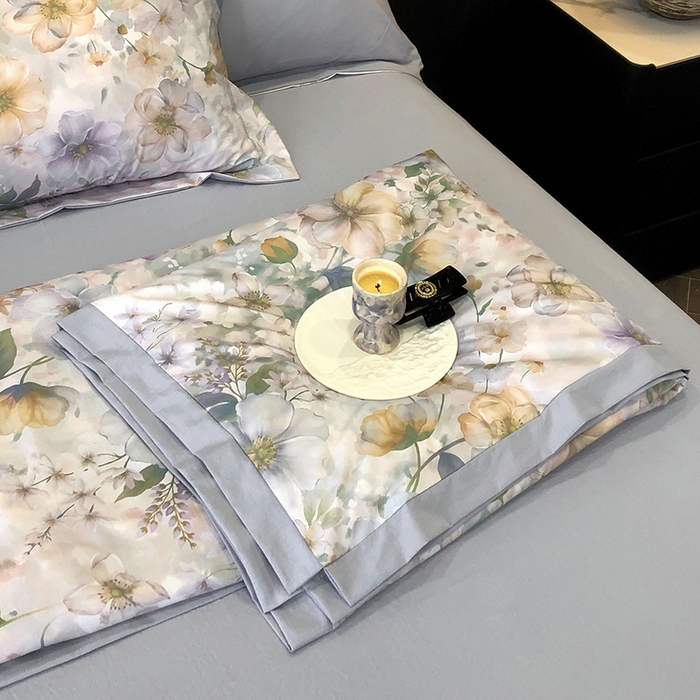 91家纺网 家纺一手货源 找家纺 立奥被业 2025新款雪纺纱夏被超柔数码印花夏被雪纺夏凉被 海棠-浅灰