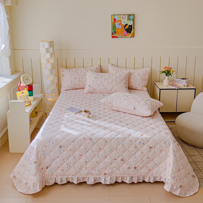 91家纺网 家纺一手货源 找家纺 U品汇 2025新品A类全棉夹棉床盖纯棉100%棉绗缝三件套炕垫褥子13372 G甜美梦境粉