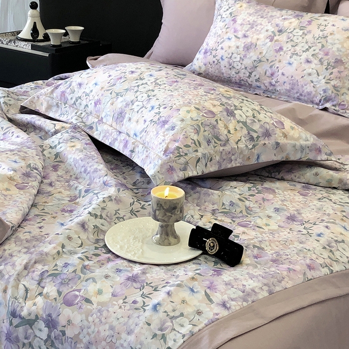 91家纺网 家纺一手货源 找家纺 立奥被业 2025新款雪纺纱夏被超柔数码印花夏被雪纺夏凉被 春芽萌动-灰紫