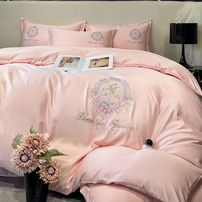 91家纺网 家纺一手货源 找家纺 金阳光 2025新款大花轻奢刺绣款水洗天丝四件套 挪威-贝壳粉