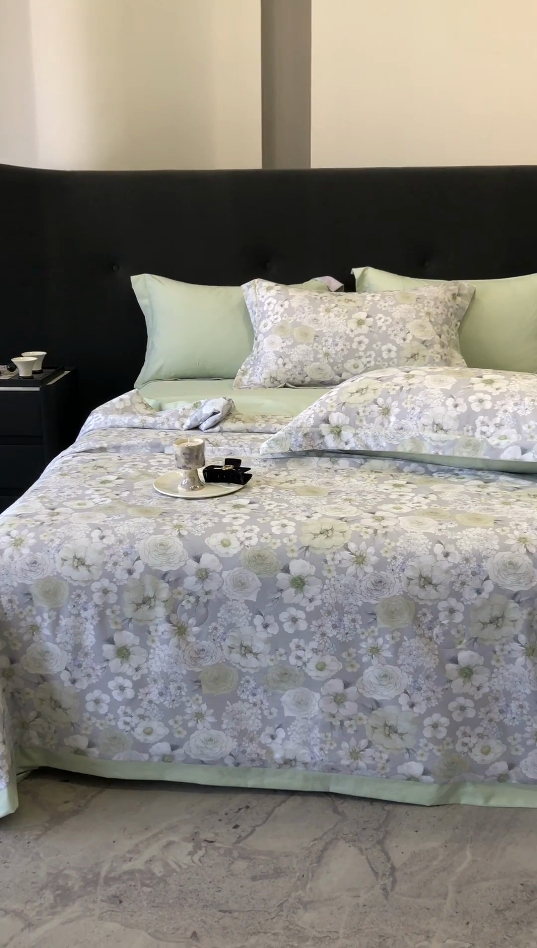 91家纺网 家纺一手货源 找家纺 立奥被业 2025新款雪纺纱夏被超柔数码印花夏被雪纺夏凉被 觅清-浅绿