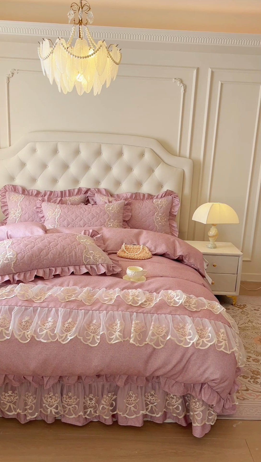 91家纺网 家纺一手货源 找家纺 （总）网红馆 2025新款亲肤蕾丝花边床盖款三件套-美好生活