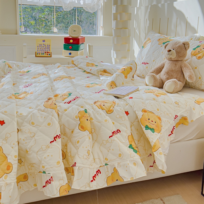 91家纺网 家纺一手货源 找家纺 U品汇 2025新品A类全棉夹棉床盖纯棉100%棉绗缝三件套炕垫褥子13372 G瑞迪熊