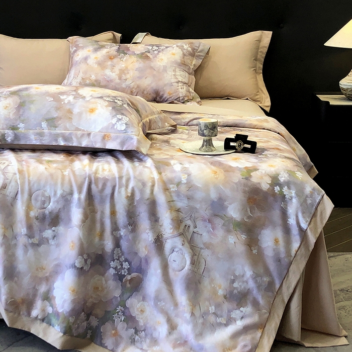 91家纺网 家纺一手货源 找家纺 立奥被业 2025新款雪纺纱夏被超柔数码印花夏被雪纺夏凉被 复古花海-浅紫