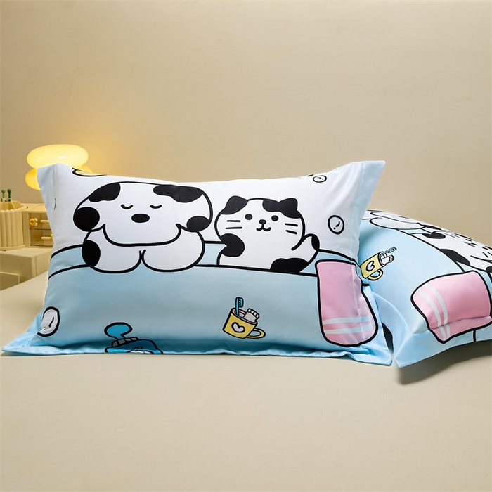 91家纺网 家纺一手货源 找家纺 笙意家纺 2025新款水洗真丝数码印花卡通枕套 萌宠猫狗