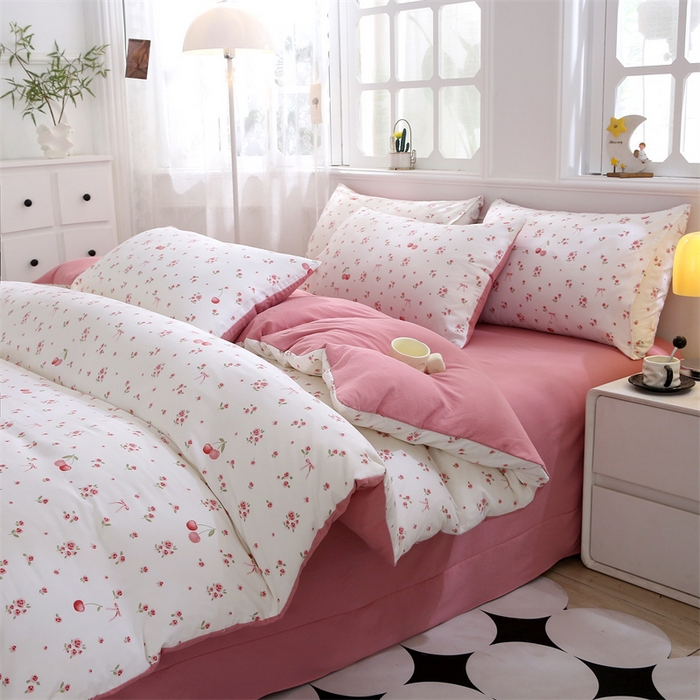 91家纺网 家纺一手货源 找家纺 织写 2025新款A类双层纱针织棉四件套床单四件套床单四件套小清新四件套 红色樱桃