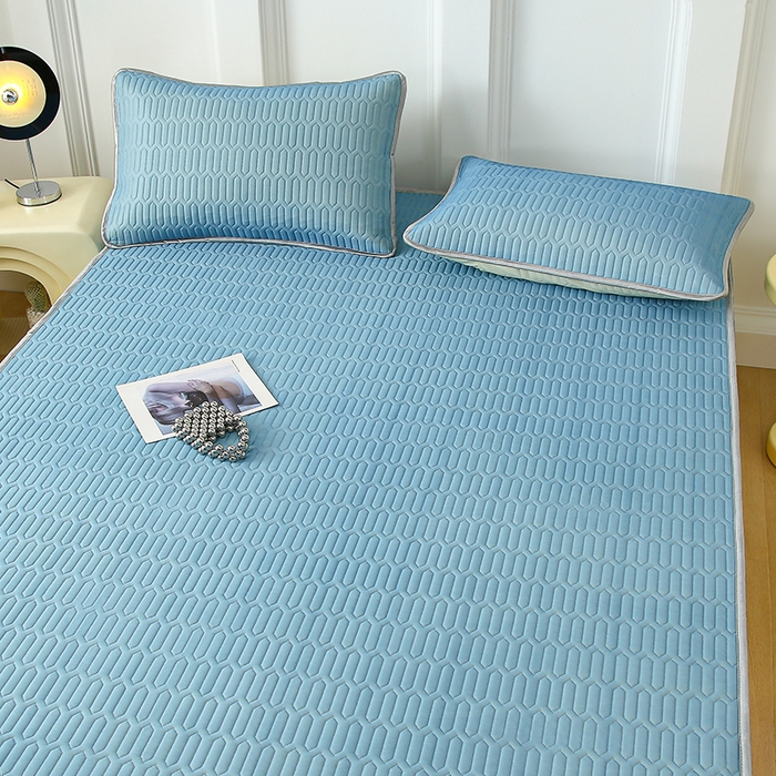 91家纺网 家纺一手货源 找家纺 伊人坊 2025新款A类凉感丝乳胶床笠凉席三件套 海洋蓝