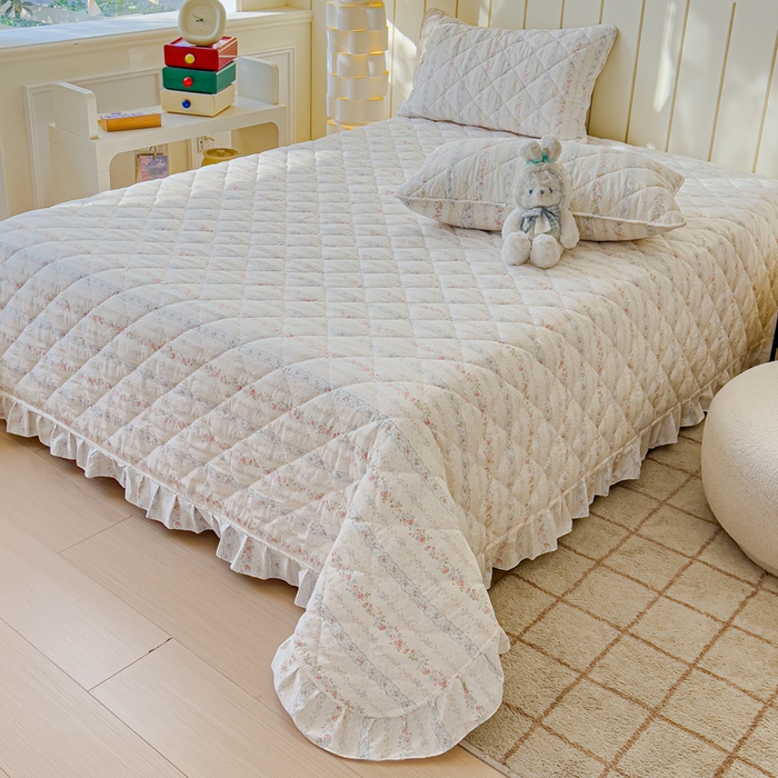 91家纺网 家纺一手货源 找家纺 U品汇 2025新品A类全棉夹棉床盖纯棉100%棉绗缝三件套炕垫褥子13372 G轻悠花梦