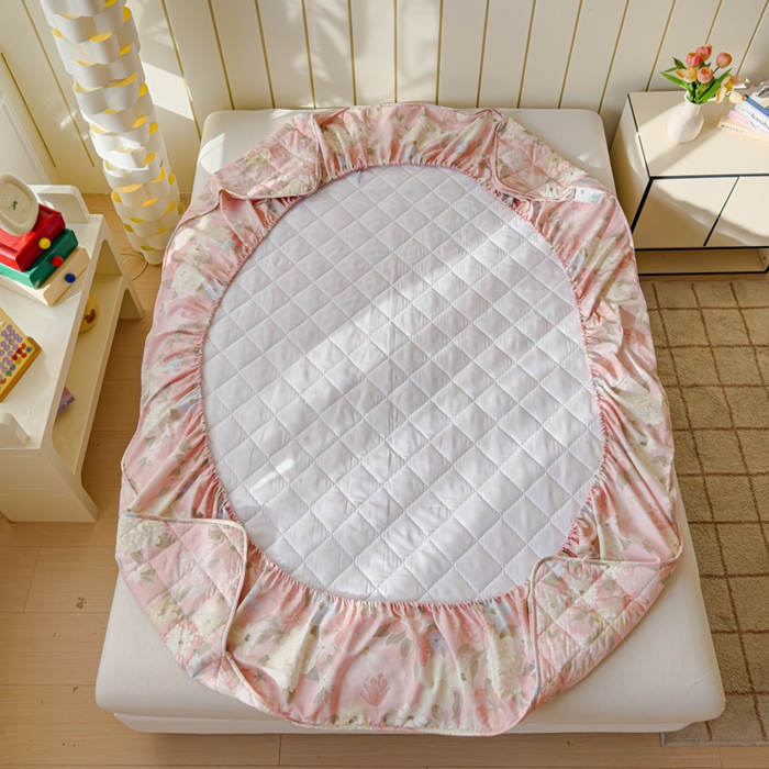 91家纺网 家纺一手货源 找家纺 U品汇 2025新款A类全棉夹棉防水床笠床罩单件隔尿透气床垫加厚防尘可水洗保护套 晚色芳莲-粉