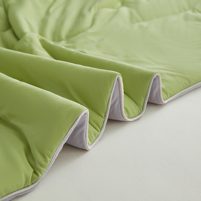 91家纺网 家纺一手货源 找家纺 米米儿家纺 2025新款跨境电商凉感丝夏被西瓜空调被 蜜瓜绿灰