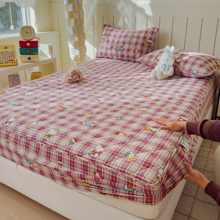 91家纺网 家纺一手货源 找家纺 U品汇 2025新款A类全棉夹棉防水床笠床罩单件隔尿透气床垫加厚防尘可水洗保护套 猫咪酱-红