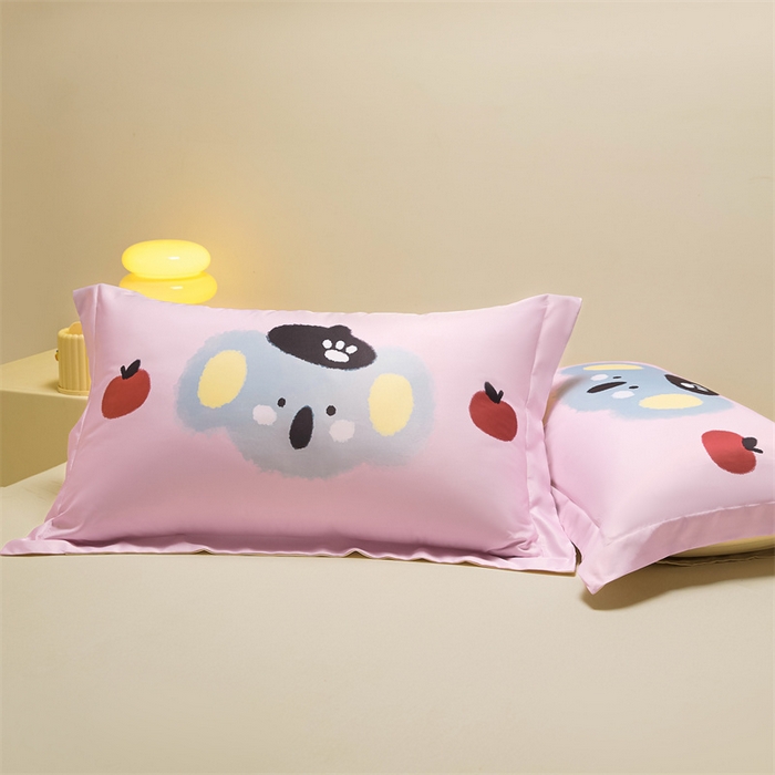 91家纺网 家纺一手货源 找家纺 笙意家纺 2025新款水洗真丝数码印花卡通枕套 考拉