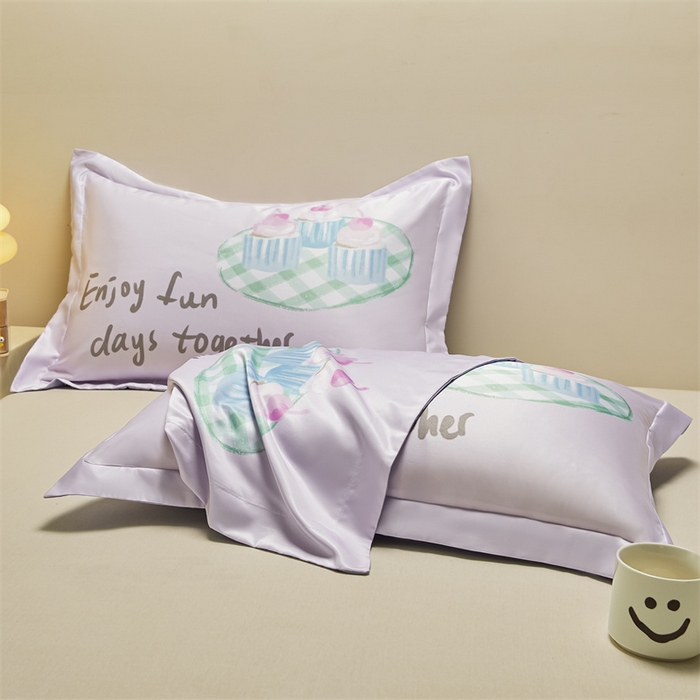 91家纺网 家纺一手货源 找家纺 笙意家纺 2025新款水洗真丝数码印花卡通枕套 小蛋糕