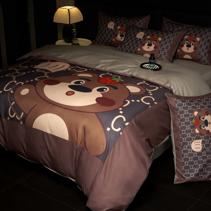 91家纺网 家纺一手货源 找家纺 花沐 2025新款轻奢潮牌亲肤棉纯棉四件套 古熊