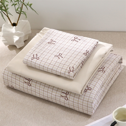 91家纺网 家纺一手货源 找家纺 织写 2025新款A类双层纱针织棉四件套床单四件套床单四件套小清新四件套 蝴蝶结-咖