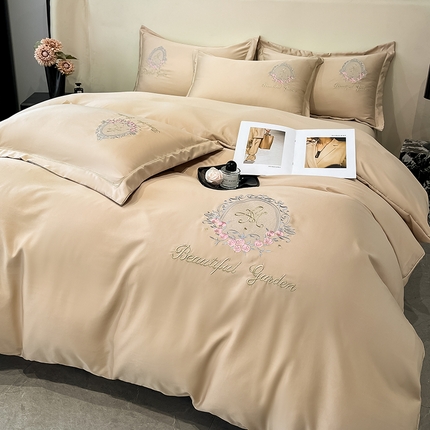 91家纺网 家纺一手货源 找家纺 金阳光 2025新款大花轻奢刺绣款水洗天丝四件套 挪威-卡其