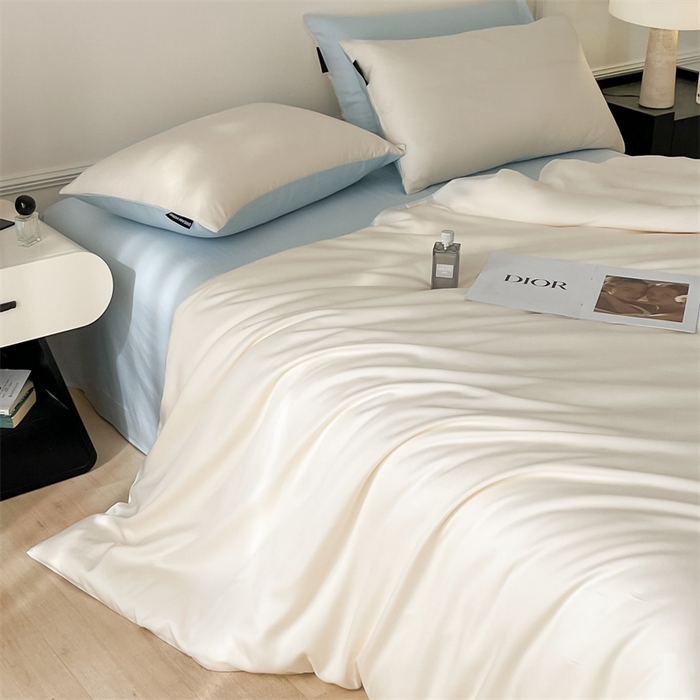 91家纺网 家纺一手货源 找家纺 笙意家纺 2025新款水洗真丝简约时尚四件套-简爱系列 简爱-奶昔白+天空蓝