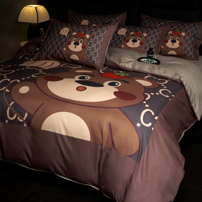 91家纺网 家纺一手货源 找家纺 花沐 2025新款轻奢潮牌亲肤棉纯棉四件套 古熊