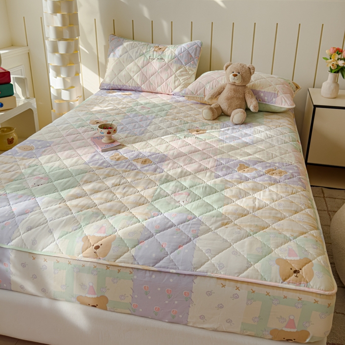 91家纺网 家纺一手货源 找家纺 U品汇 2025新款A类全棉夹棉防水床笠床罩单件隔尿透气床垫加厚防尘可水洗保护套 童话时光