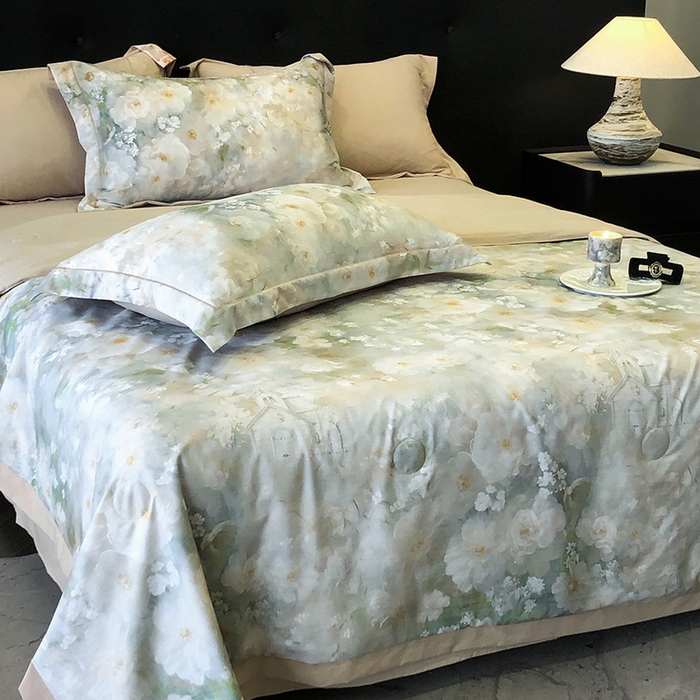 91家纺网 家纺一手货源 找家纺 立奥被业 2025新款雪纺纱夏被超柔数码印花夏被雪纺夏凉被 复古花海-米灰