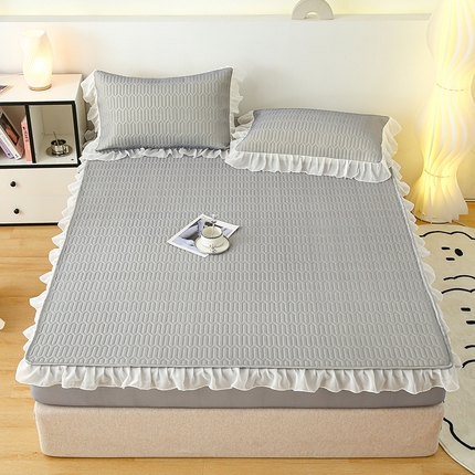 91家纺网 家纺一手货源 找家纺 （总）伊人坊 2025新款A类凉感丝乳胶床笠凉席三件套-花边款