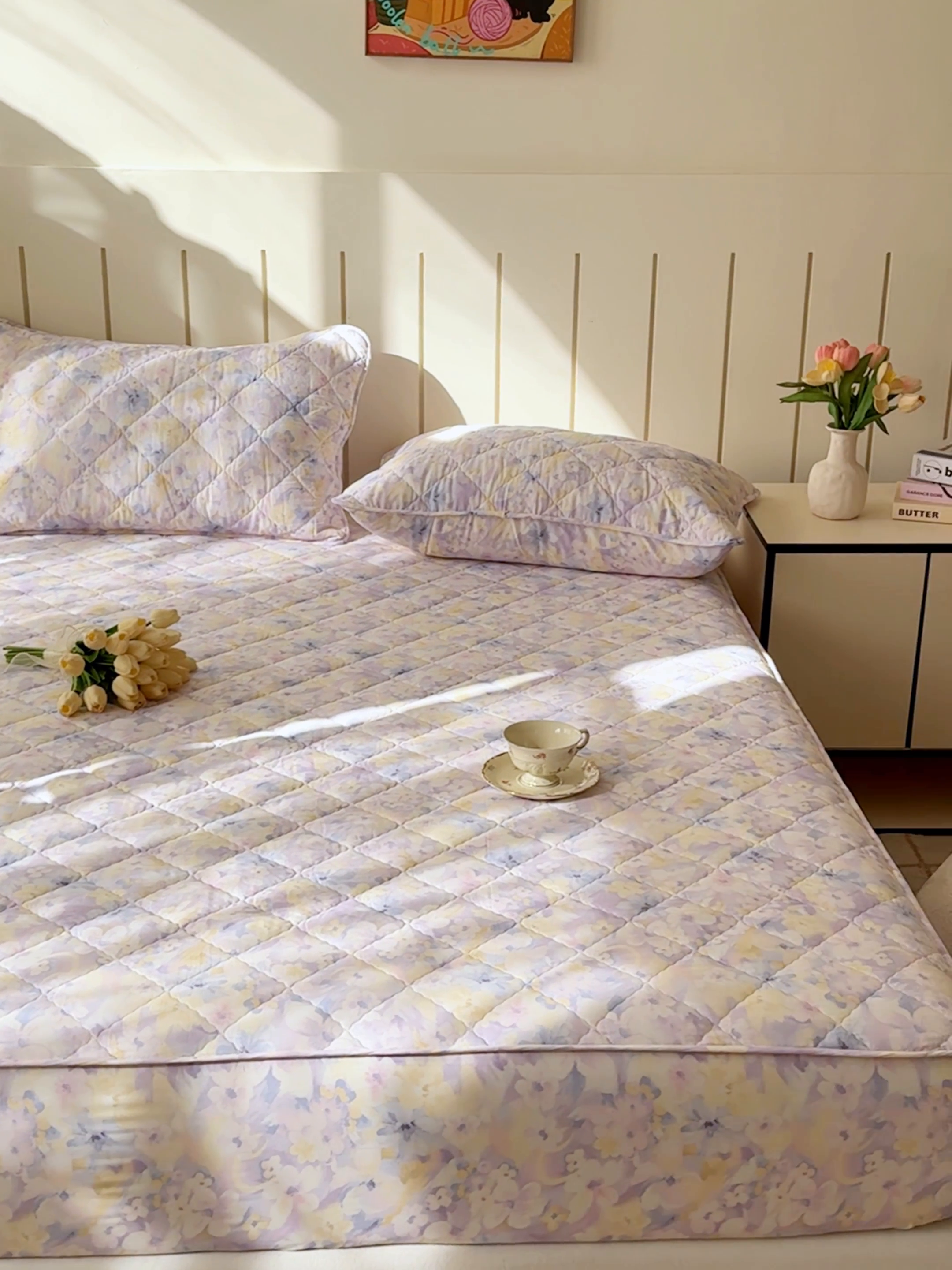 91家纺网 家纺一手货源 找家纺 U品汇 2025新款A类全棉夹棉防水床笠床罩单件隔尿透气床垫加厚防尘可水洗保护套 香颂蝶舞