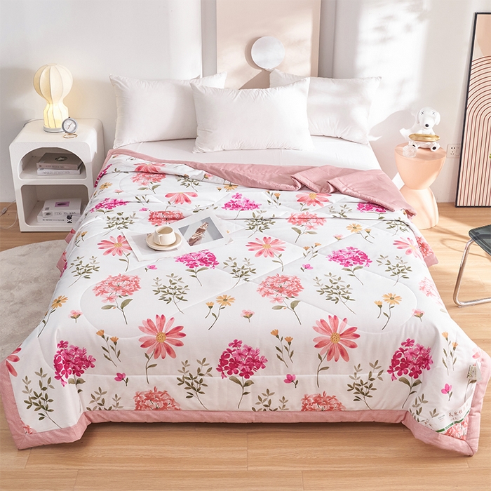 91家纺网 家纺一手货源 找家纺 羽梦家纺 2025新款新疆棉花全棉夏凉被被子被芯 山茶花开粉