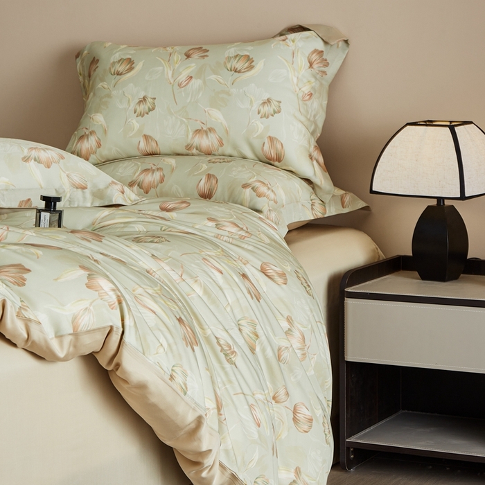 91家纺网 家纺一手货源 找家纺 顾家家居 2025新款莱塞尔兰精天丝印花四件套 媞雅