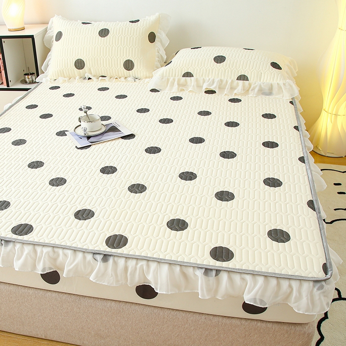 91家纺网 家纺一手货源 找家纺 伊人坊 2025新款A类凉感丝乳胶床笠凉席三件套-花边款 花边-黑色波点