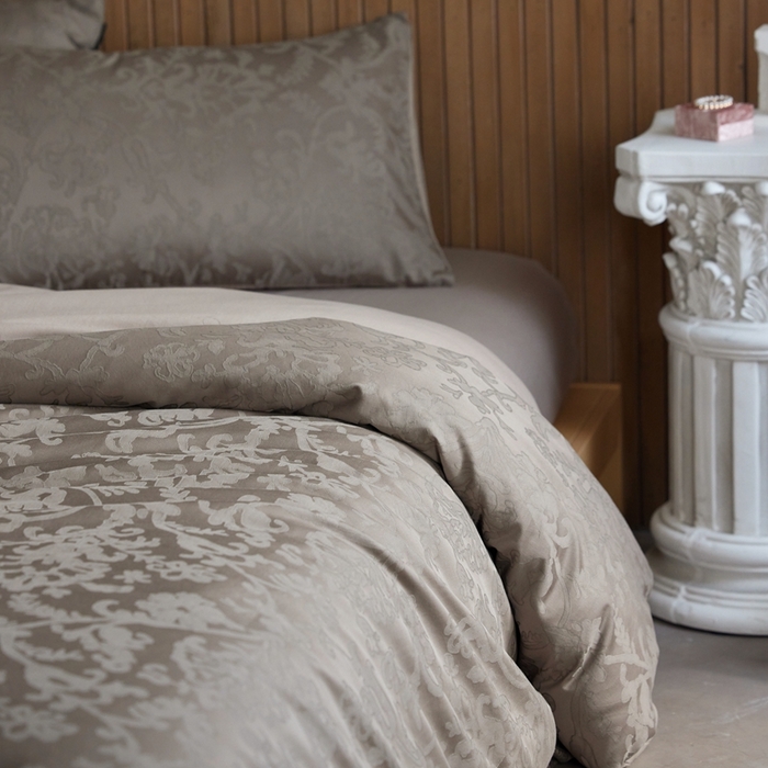 91家纺网 家纺一手货源 找家纺 安莱生活 2025全棉浮雕提花四件套-科林斯系列 科林斯-慕斯灰