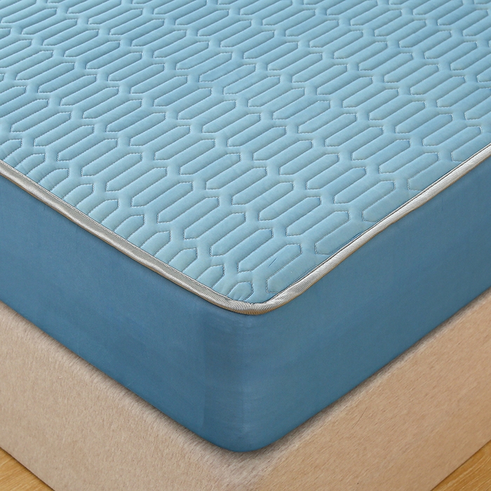 91家纺网 家纺一手货源 找家纺 伊人坊 2025新款A类凉感丝乳胶床笠凉席三件套 海洋蓝