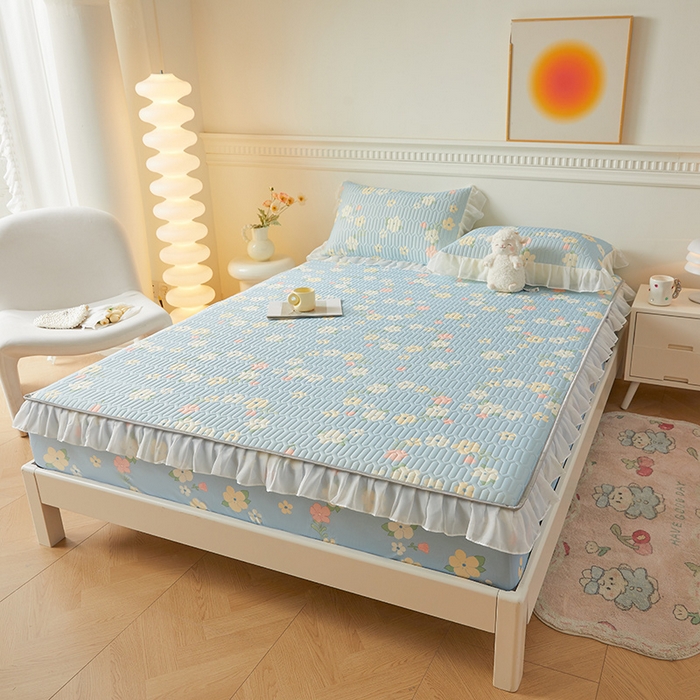 91家纺网 家纺一手货源 找家纺 伊人坊 2025新款A类凉感丝乳胶床笠凉席三件套-花边款 花边-花花世界