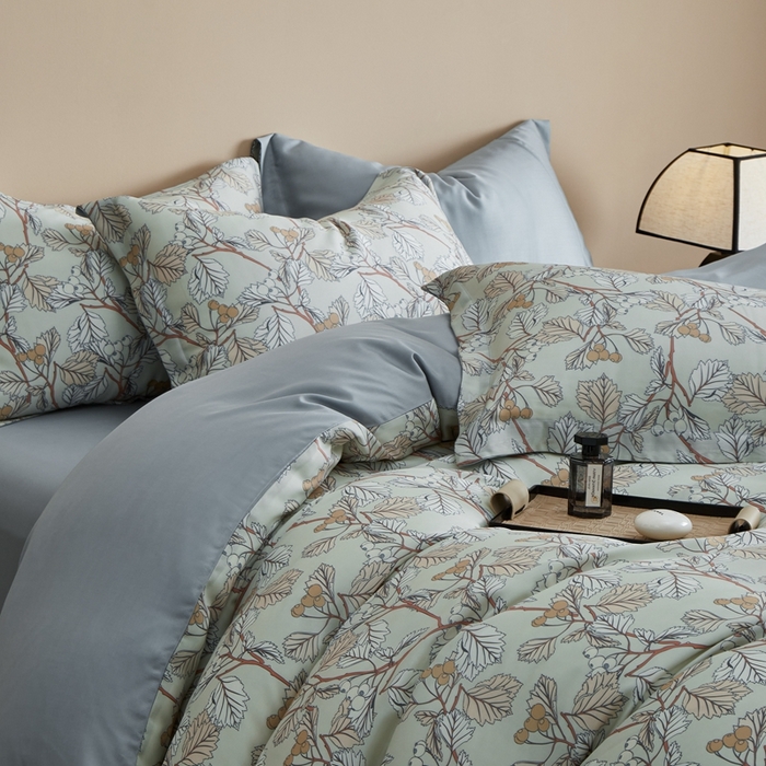 91家纺网 家纺一手货源 找家纺 顾家家居 2025新款莱塞尔兰精天丝印花四件套 蔓艺