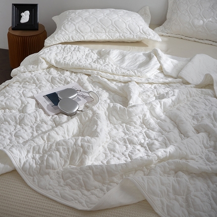 91家纺网 家纺一手货源 找家纺 （总）良品汇馆 日式无印全棉贴身亲肤吸汗透气泡芙夏被提花泡芙夏凉被空调被A类