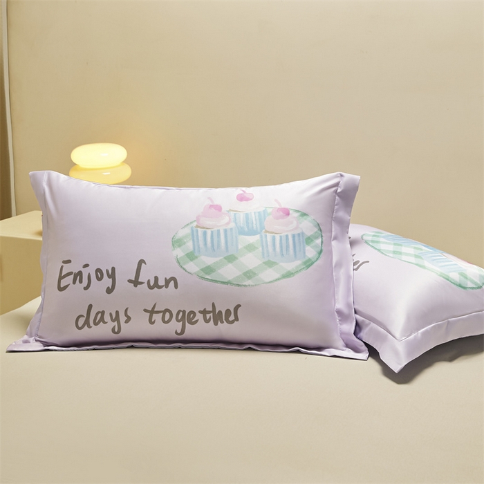 91家纺网 家纺一手货源 找家纺 笙意家纺 2025新款水洗真丝数码印花卡通枕套 小蛋糕