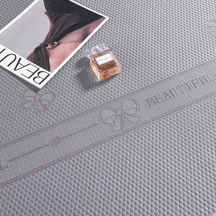 91家纺网 家纺一手货源 找家纺 青雅席业 2025年新款7A抗菌母婴级纯乙纶PE刺绣凉感丝豆豆席 蝴蝶结-灰