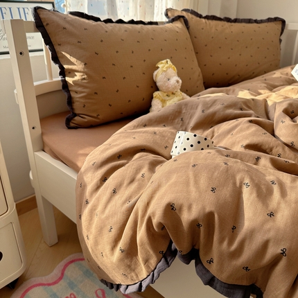 91家纺网 家纺一手货源 找家纺 （总）盼季家纺 2025新款A类法式小清新皱皱纱花边蕾丝水洗棉床上四件套宿舍床笠三件套