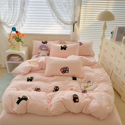 韩巢家纺 2025款四季通用超柔水洗棉毛巾绣四件套-幸运猫系列  幸运猫浅粉