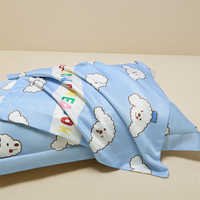 91家纺网 家纺一手货源 找家纺 笙意家纺 2025新款水洗真丝数码印花卡通枕套 coke狗