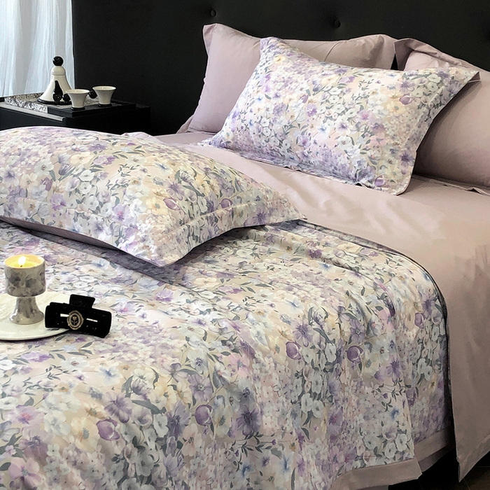 91家纺网 家纺一手货源 找家纺 立奥被业 2025新款雪纺纱夏被超柔数码印花夏被雪纺夏凉被 春芽萌动-灰紫