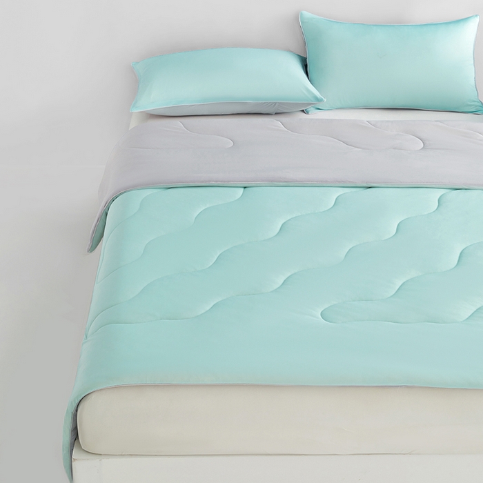 91家纺网 家纺一手货源 找家纺 米米儿家纺 2025新款跨境电商凉感丝夏被西瓜空调被 冰川蓝灰