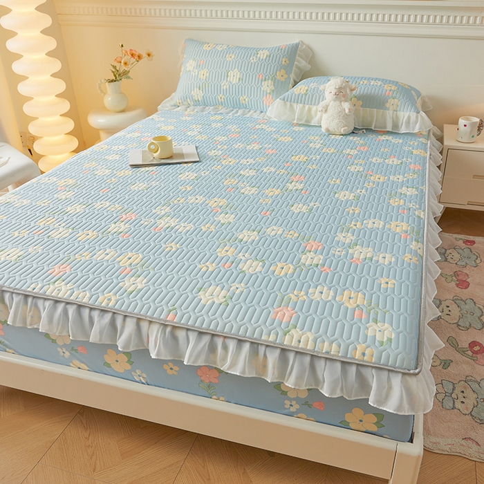 91家纺网 家纺一手货源 找家纺 伊人坊 2025新款A类凉感丝乳胶床笠凉席三件套-花边款 花边-花花世界