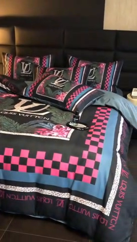 91家纺网 家纺一手货源 找家纺 花沐 2025新款轻奢潮牌亲肤棉纯棉四件套 憬年