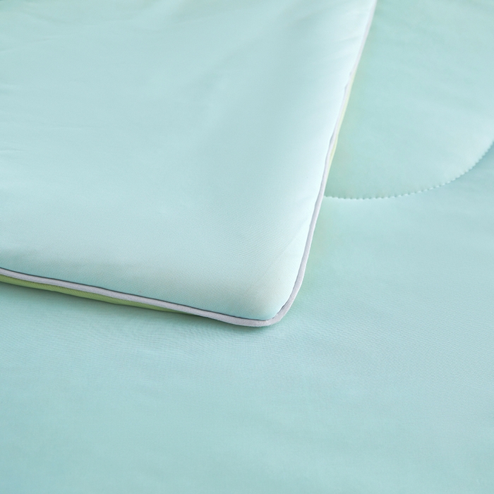 91家纺网 家纺一手货源 找家纺 米米儿家纺 2025新款跨境电商凉感丝夏被西瓜空调被 冰川蓝绿