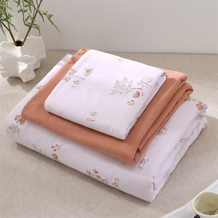 91家纺网 家纺一手货源 找家纺 织写 2025新款A类双层纱针织棉四件套床单四件套床单四件套小清新四件套 森林物语