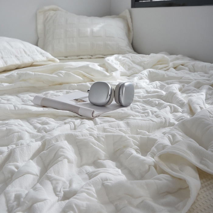 91家纺网 家纺一手货源 找家纺 （总）良品汇馆 日式无印全棉贴身亲肤吸汗透气泡芙夏被提花泡芙夏凉被空调被A类