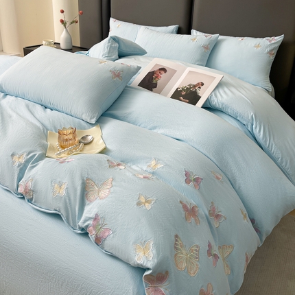 91家纺网 家纺一手货源 找家纺 （总）逸尚阁 2025新款水洗磨毛刺绣四件套--七彩蝴蝶系列(提供买家秀)