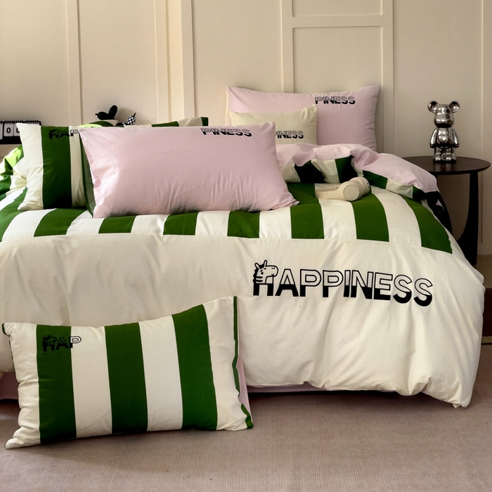 91家纺网 家纺一手货源 找家纺 娜娜 2025新款全棉拼接条纹绣花四件套  马克-宽条绿